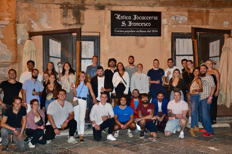 Palermo: Guided Bar Crawl with Shots and Discounts on Drinks - The route itself: photo stop, market glance, and scenic bits