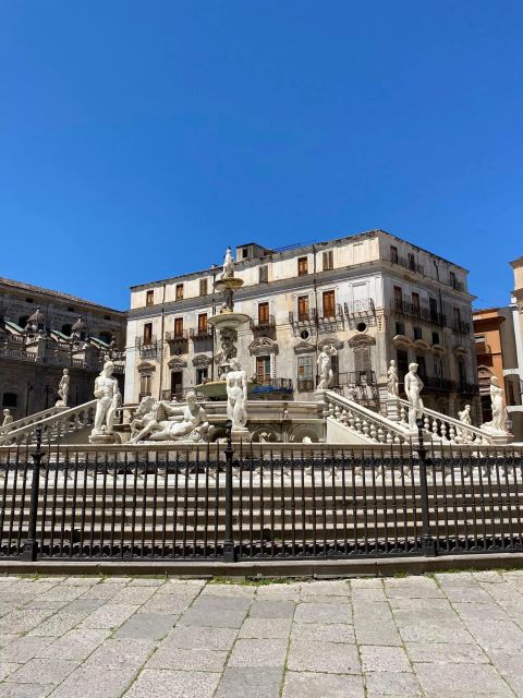Palermo: Markets and Monuments City Center Walking Tour - Finishing at Quattro Canti: the historic center comes into focus
