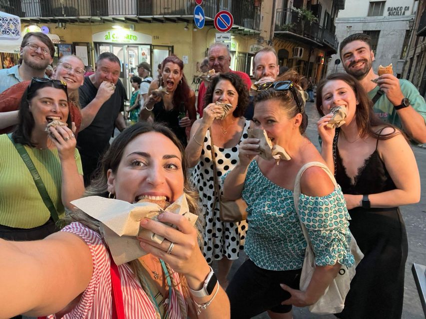 Palermo: Small Group Night Street Food Tour - What you actually eat: arancini, croquettes, focaccia, and more