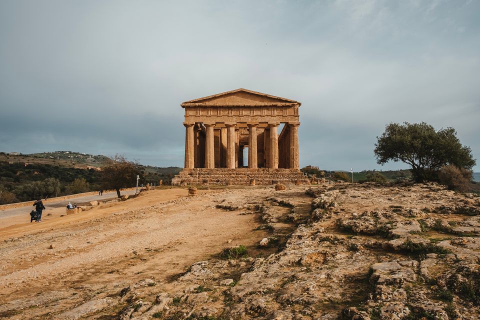 Palermo: Valley of the Temples and Scala dei Turchi Day Trip - Temple stops you can plan around: Concordia and Hera Lacinia