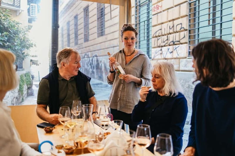 Palermo: Wine Tasting with Snacks at Bottega Monteleone - Practical tips so you enjoy every pour