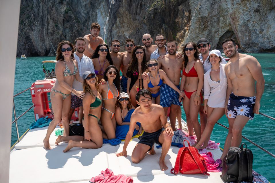 Palmarola: Boat tour with lunch on board - Palmarola’s First Stop: Aperitif, Swimming, and Snorkeling