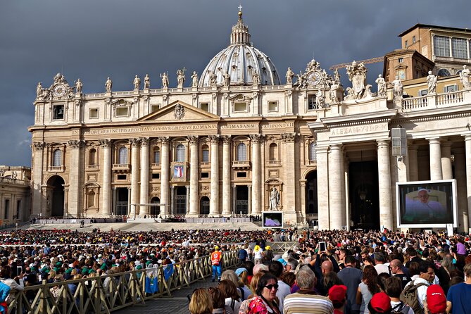 Papal Audience with Pope Leo XIV and Expert Local Guide - Your Guide + Headsets: How Commentary Can Make or Break the Day