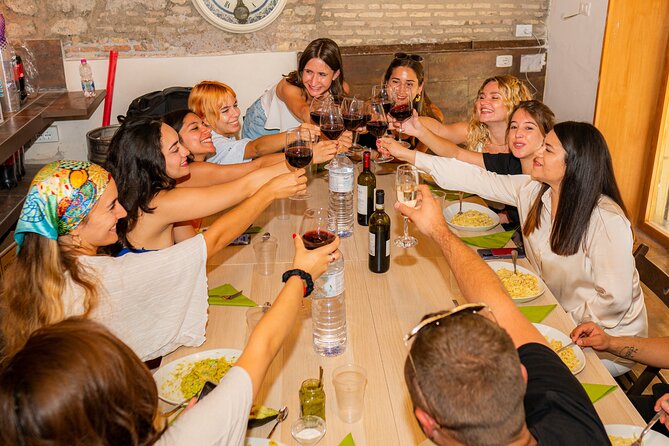 Pasta and Tiramisu Cooking Class Near the Colosseum - Chef energy: what “small group” really delivers
