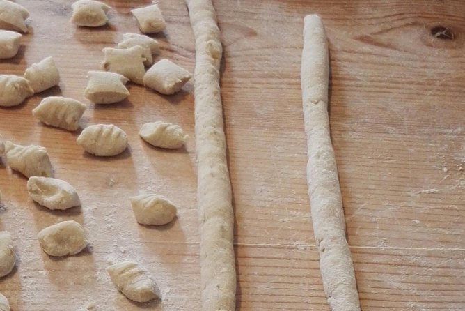 Pasta & Basta - From dough to sauces: how the menu comes to life