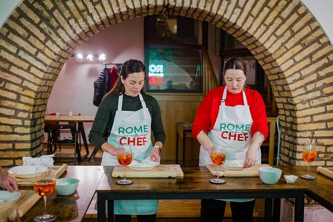 Pasta Cooking Class Near the Colosseum with 3 Spritz Cocktails - Getting there and fitting it into a Colosseum day