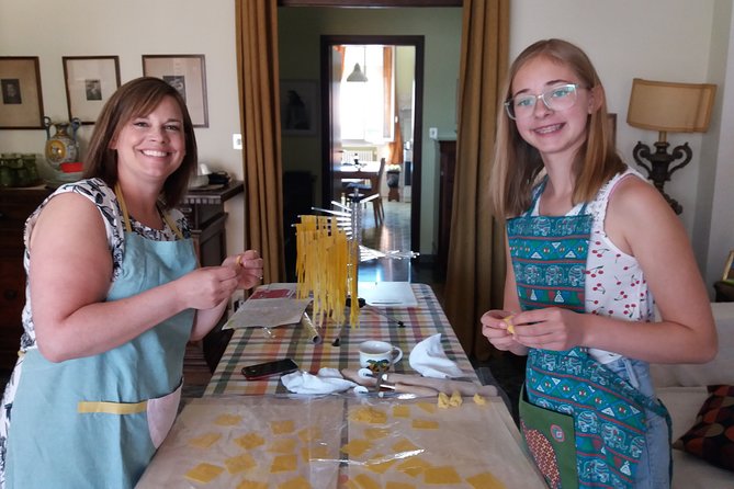Pastamama, Home Cooking Classes at Grace's Home - Two Sauces From Scratch: Ragù and More