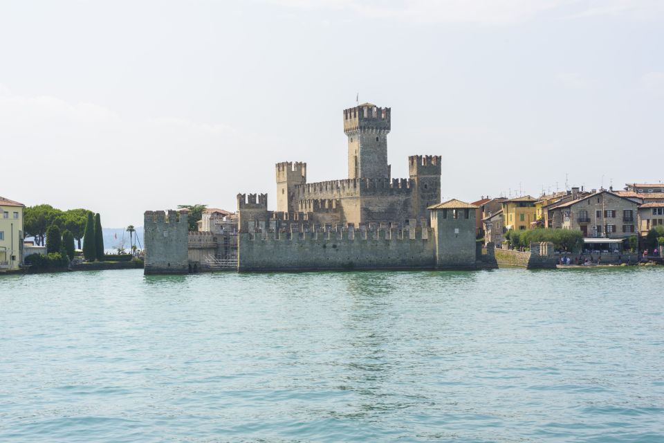 Peschiera: Half-Day Lake Garda Cruise with Lunch - Lunch on Board: included pasta, drinks, and how filling it feels