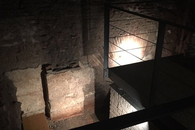 Piazza Navona Underground: Stadium of Domitian EXCLUSIVE TOUR - LIMITED ENTRANCE - Who should book this Stadium of Domitian tour?