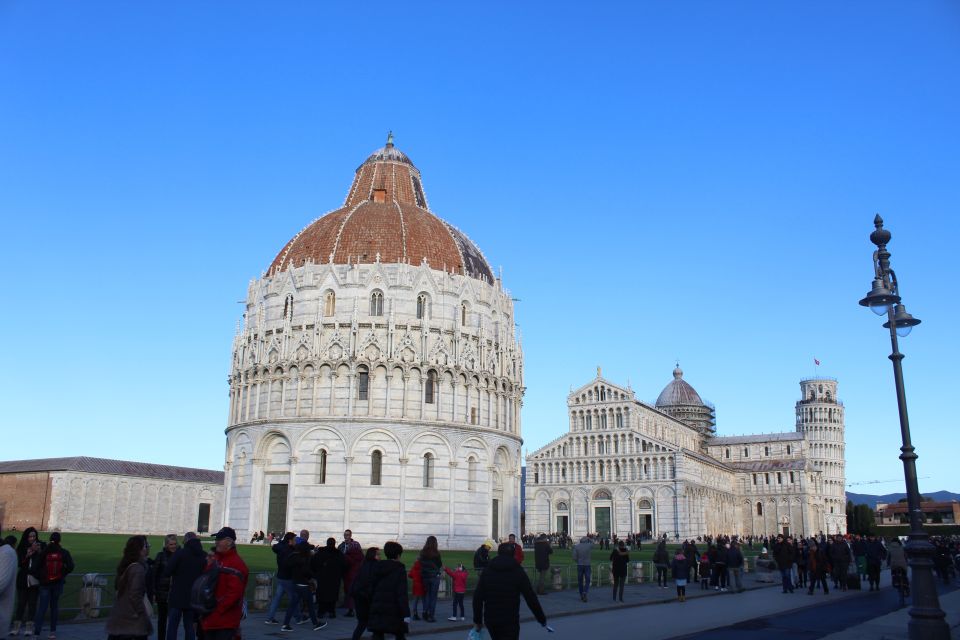 Pisa: Cathedral Guided Tour & Optional Leaning Tower Ticket - The Leaning Tower story: why it tilts, and how it survived