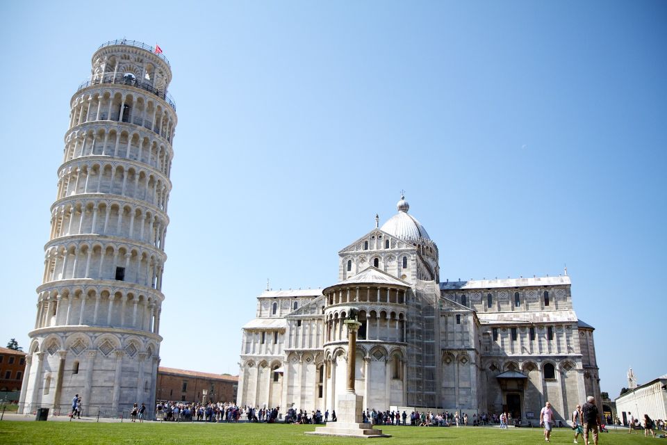 Pisa: Guided Tour with Optional Tower Tickets - Starting at Fontana dei Putti: quick orientation saves time