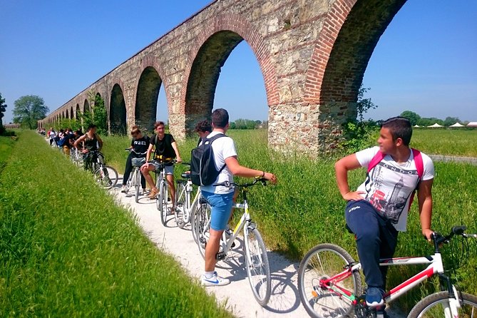 Pisa Self-Guided Bike Tour: Leaning Tower & Square of Miracles - After the main square: botanical gardens and riverside churches