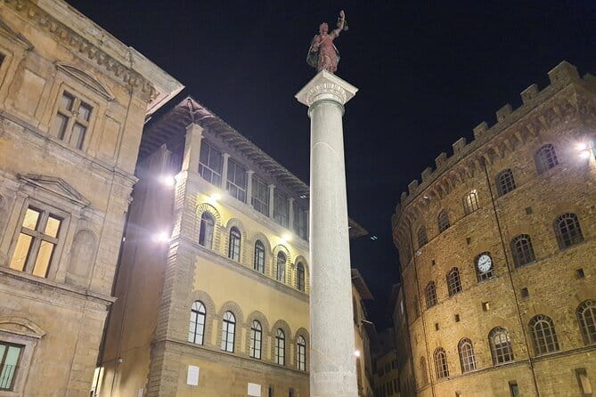 Pitti Palace, Palatina Gallery and the Medici: Arts and Power in Florence. - Small-group comfort: earsets help you hear the guide