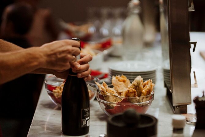 Pizza and Gelato Making Class in Rome - The sit-down meal: appetizers, wine, and what you eat after baking