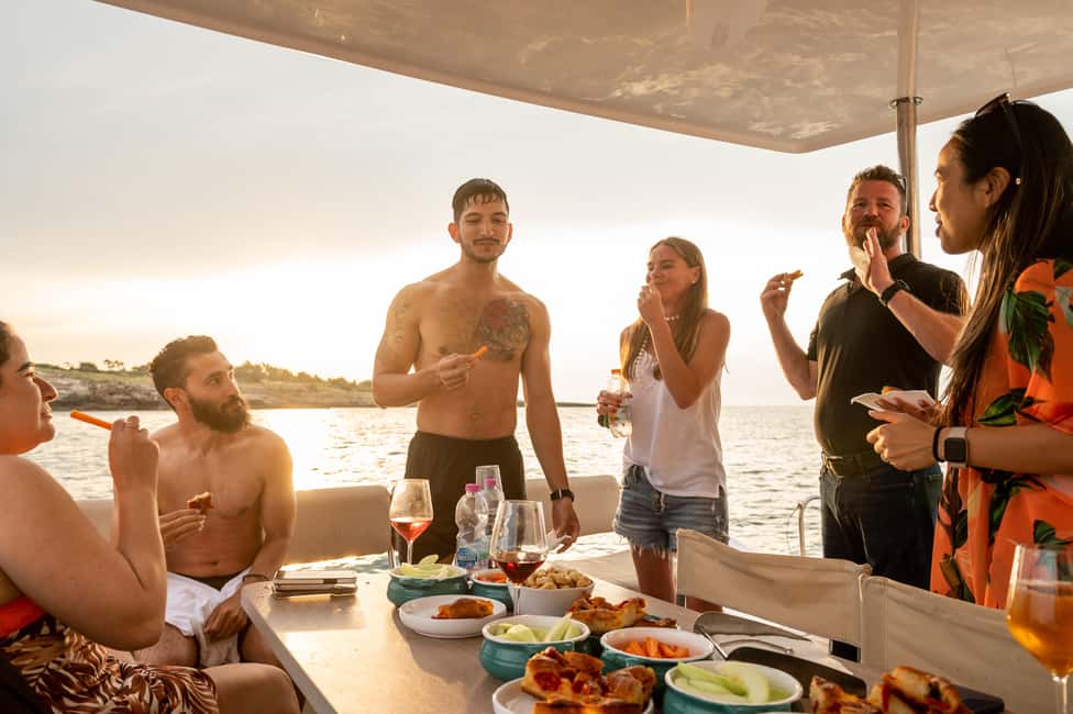 Polignano a Mare: Catamaran Tour with Aperitif & Local Food - Where the Tour Starts: Cala Ponte Marina (and How to Find the Right Team)