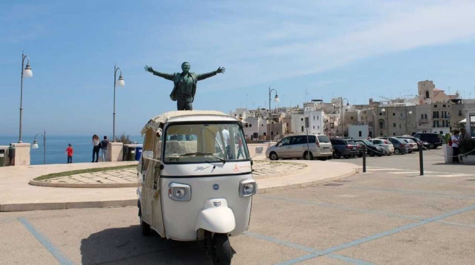Polignano a Mare: Scenic Tuk-Tuk Tour Along the Coast - Your guide makes the difference: jokes, history, and photo help