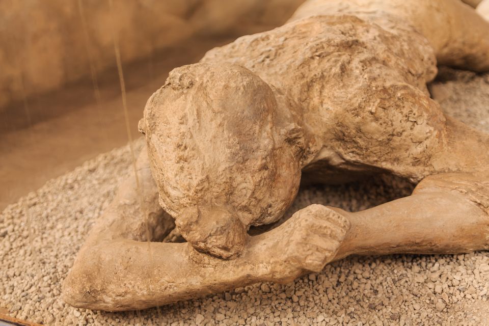 Pompeii: 2-Hour Guided Tour with an Archaeologist - Houses, Art, and the Feel of a Real Street