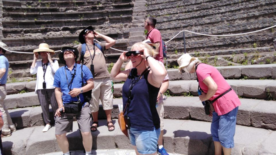 Pompeii: 3D Walking Tour with Entry Ticket - Meeting point rules, no bags, and what to bring for comfort