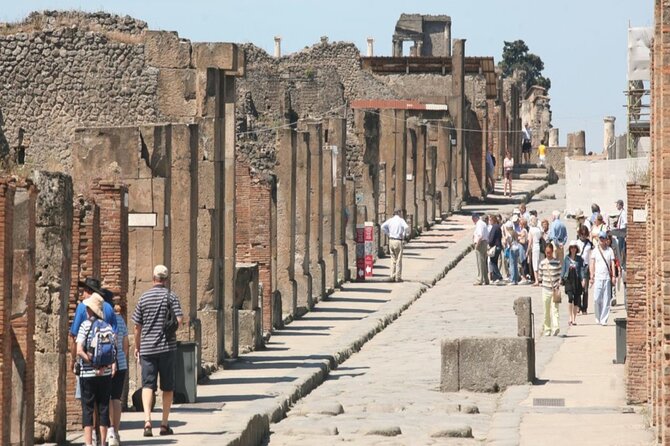 Pompeii and Naples from Rome: Small Group Day Tour with Lunch - Key things to know before you go