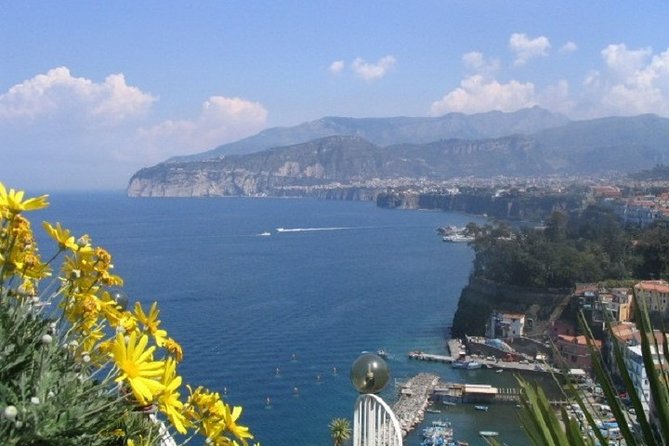 Pompeii and Sorrento Day Trip from Naples - Sorrento on foot: narrow streets, Villa Comunale, and that Capri-in-the-distance feeling