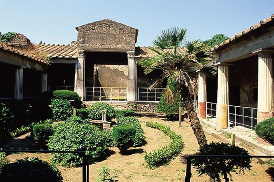 Pompeii and Vesuvius Full-Day Tour from Amalfi Coast - Key things to know before you go