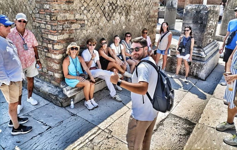 Pompeii: Exclusive Tour with Archaeologist and Entry Tickets - Why a Licensed Archaeologist Makes Pompeii Feel Real