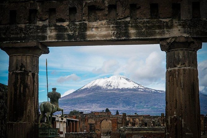 Pompeii Express Guided Tour by Train from Sorrento - Staying With the Guide: Why Headsets Matter in a Crowded Site
