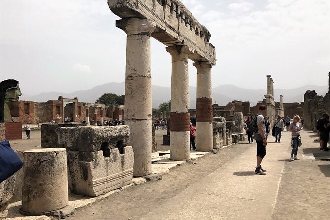 Pompeii: Guided Small Group Tour Max 6 People with Private Option - Vesuvius View: Why It’s Not Just a Pretty Stop