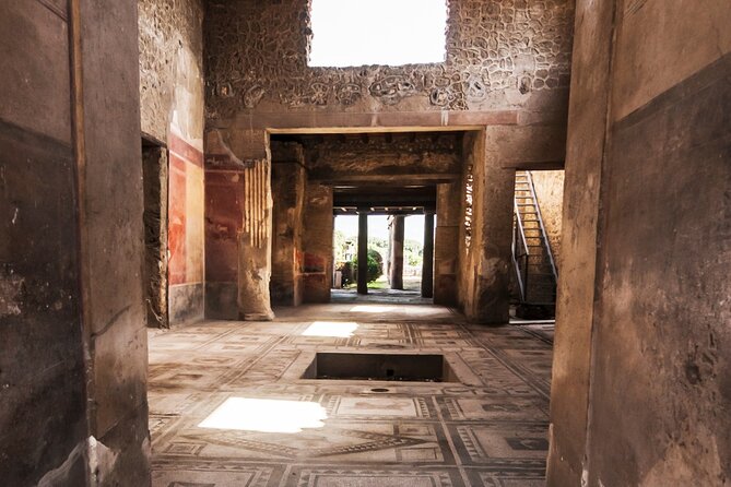 Pompeii & Herculaneum by Train from Rome with Pizza Lunch - Pompeii pizza lunch: what you actually get for the money