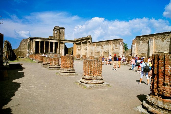 Pompeii & Herculaneum Day Trip from Naples with Lunch - Two Cities, One Coach: How the Day Shapes Up