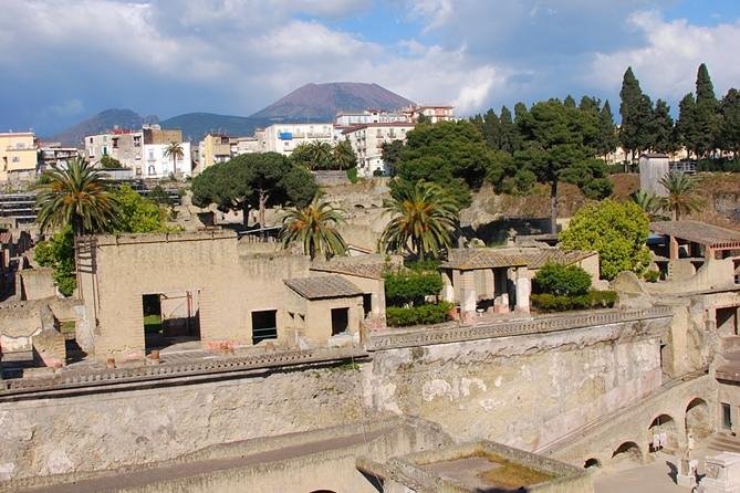 Pompeii & Herculaneum Day Trip from Naples with Lunch - Optional Coral and Cameo Factory: A Naples Craft Break (If Time Allows)