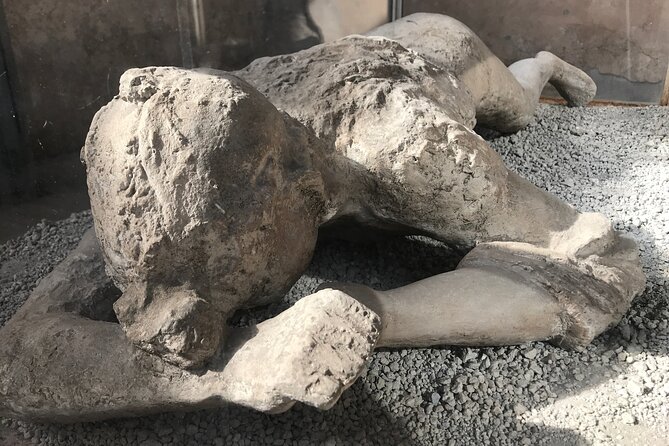 Pompeii Private Tour with an Archaeologist and Skip The Line - 3 hours - Skip-the-line and tickets: the one part to get right