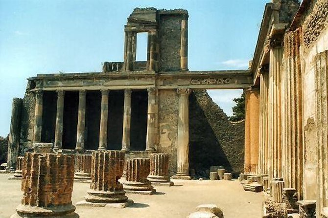 Pompeii Ruins Half-Day Tour from Sorrento with Guide - Two hours on foot: how the highlights route is designed