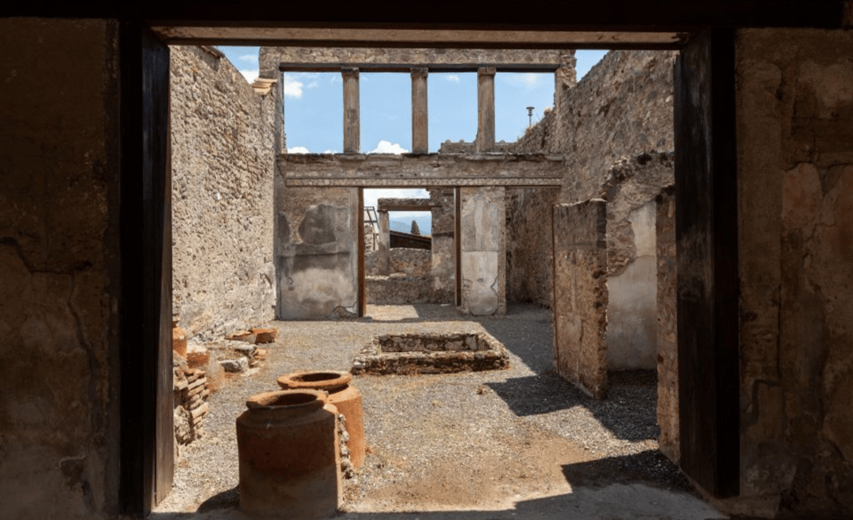 Pompeii: Skip-the-Line Entry Ticket with Audio Guide or Tour - Fast-Track Entry at Piazza Esedra: Where Your Pompeii Visit Starts