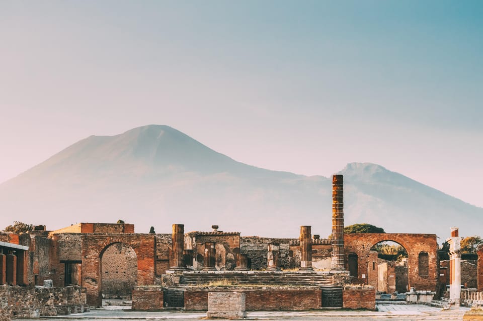 Pompeii: Skip-the-Line Guided Tour - Pompeii in 2 hours: what you’re really getting