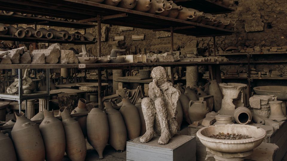 Pompeii: Skip-the-Line Guided Tour with Expert Archaeologist - Finding the Meeting Point at Via Villa dei Misteri (and Staying Oriented)