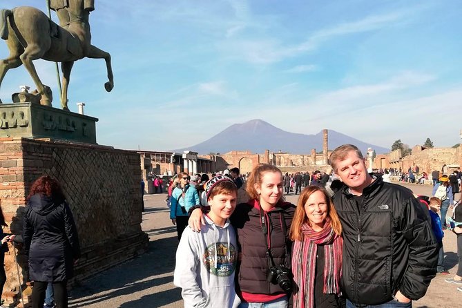 Pompeii Skip-the-Line Tour for Kids & Families with Archaelogist - The meeting point at Hotel Vittoria: easy start, easy finish