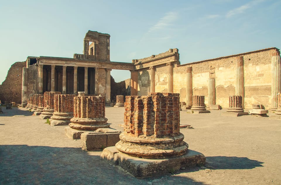 Pompeii: Small Group Guided Tour and Skip-the-Line Ticket - Semi-Private Pacing, Headsets, and Staying Sane in the Heat