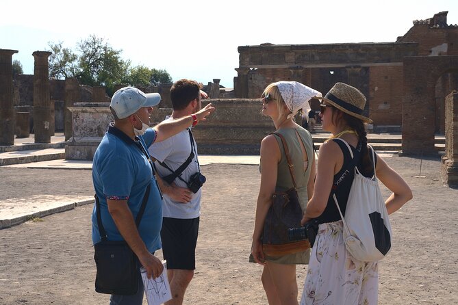 Pompeii Tour & Lunch with Wine Tasting Experience - Transportation and Getting There: Pickup Options That Actually Matter
