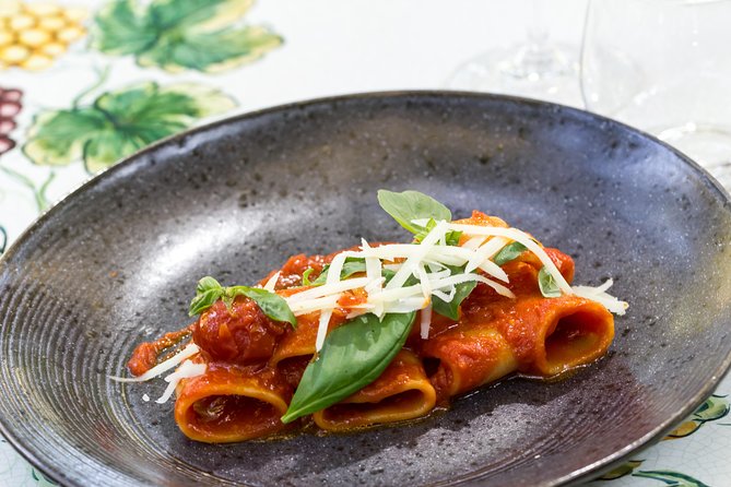Pompeii Vineyard Escape: Private Wine Tasting & Lunch - Key points to know before you go