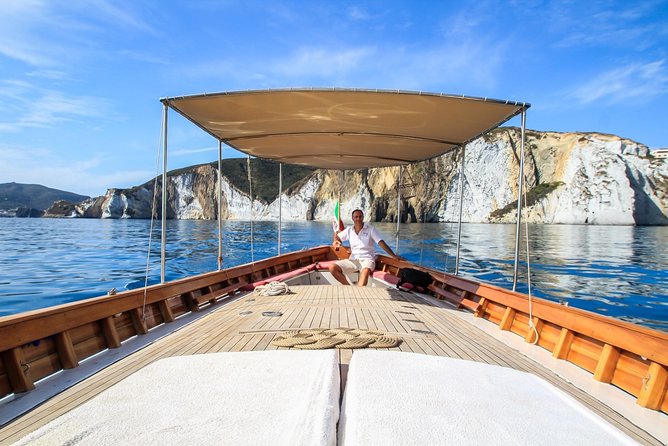 Ponza, boat trip on board the Zannone 1954 - Claudio as your guide: safety, local know-how, and real hospitality