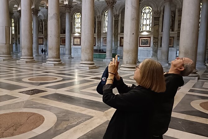 Pope Francis Tomb and Papal Basilicas Tour - Santa Maria Maggiore: Pope Francis’ resting place and Marian relics