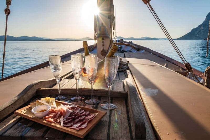 Porto San Paolo: Vintage Cruise Sunset Aperitif to Tavolara - Key things to know before you go