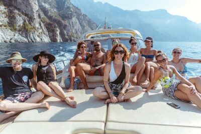 Positano & Amalfi Boat Tour from Naples with Light Lunch - The Naples-to-Port Minibus: Easy Start, Real Time Cost
