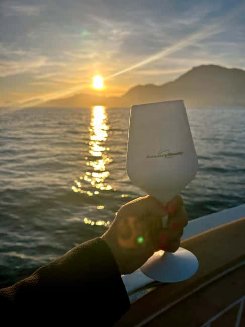 Positano: Shared Sunset Cruise - The Boat, the Comfort, and What You’re Really Paying For