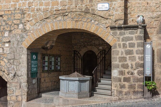 Pozzo della Cava Admission Ticket - Comfort, access, and the claustrophobia question