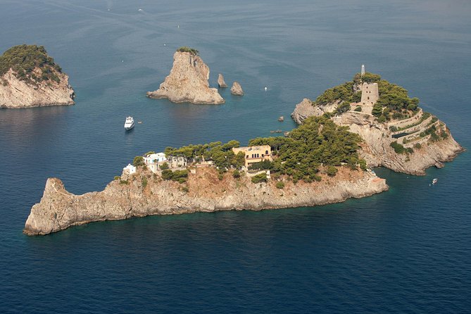 Private Amalfi Coast Boat Trip from Positano, Praiano or Amalfi - Choosing Your Departure Town Along the Amalfi Coast