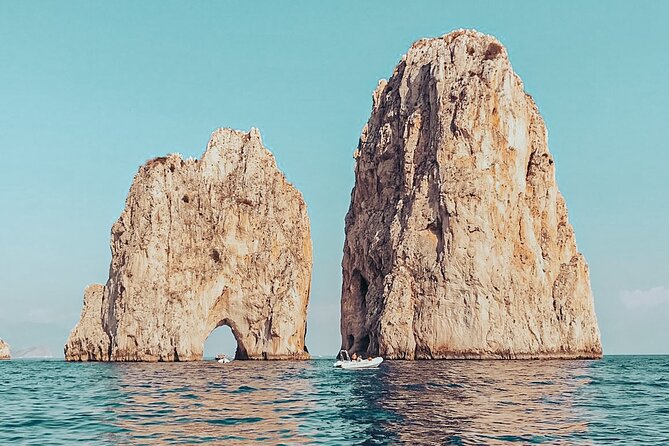 Private Boat Tour of Capri - Faraglioni from the sea: the photo pass you’ll want