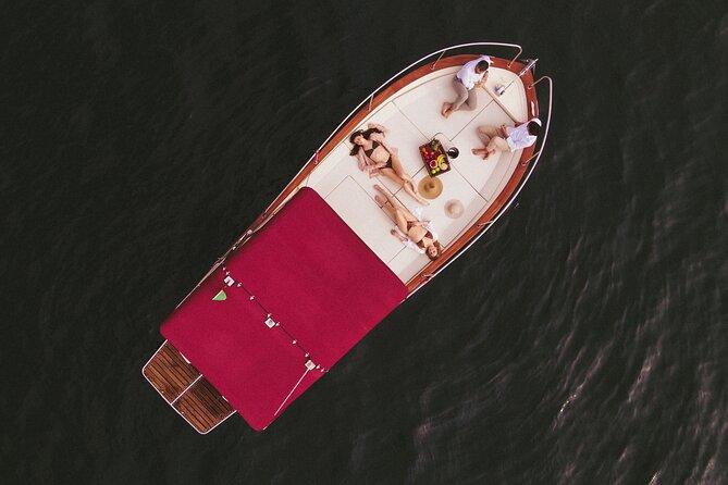Private Boat Tour on Italian Gozzo on Lake Como - Ossuccio and Comacina: Pre-Roman Roots and the Only Lake Island