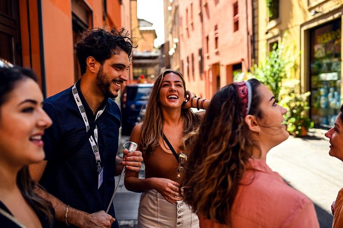 Private Bologna Food & Market Tour with 6 Tastings & Wine - Stop 2: Quadrilatero—market lanes built for tasting